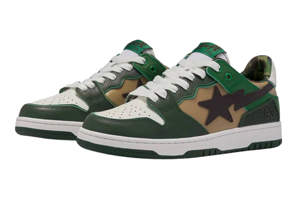 A bathing ape in green camouflage, size K8.