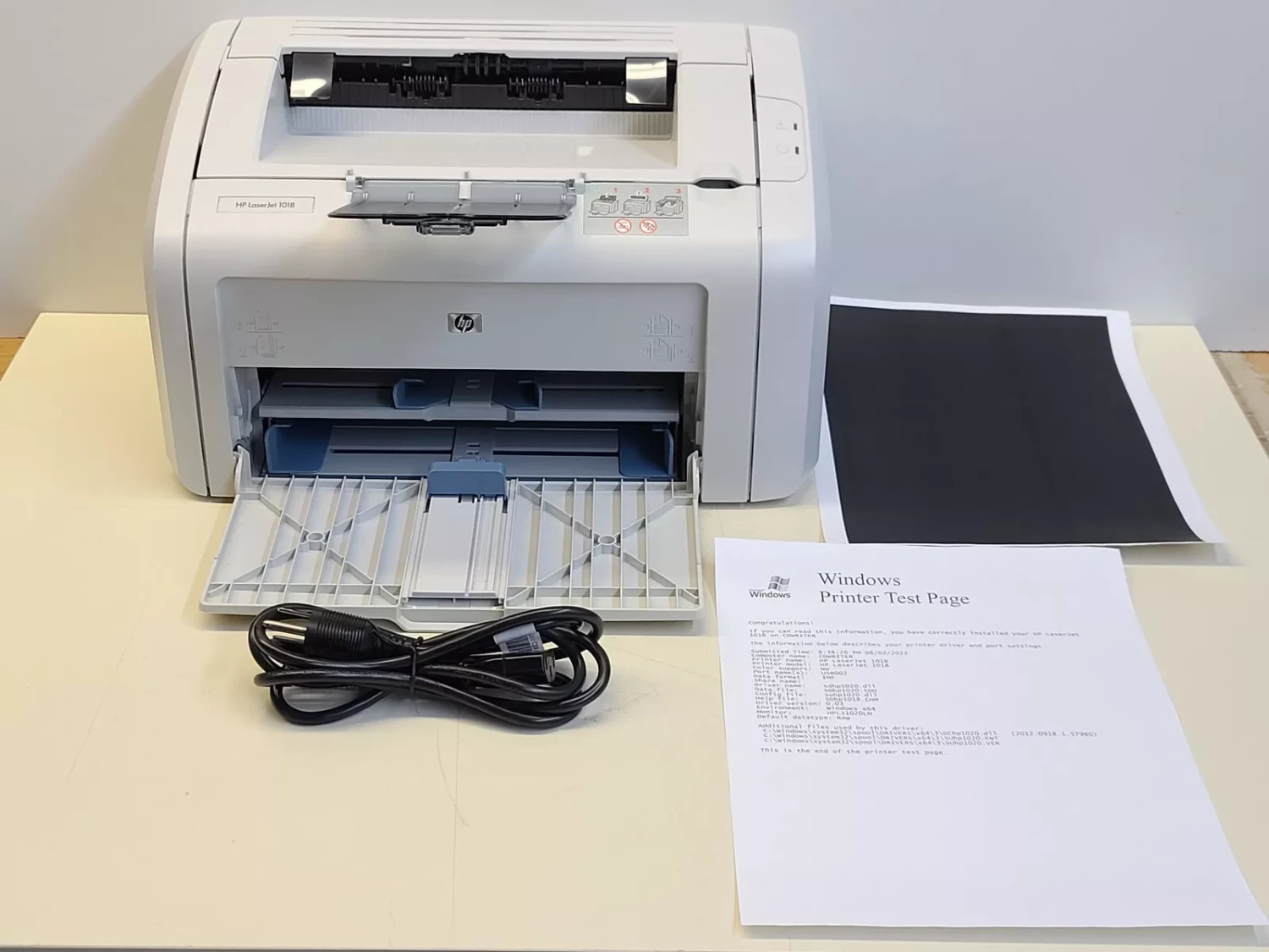 HP LaserJet 1018 USB Laser Printer 4003 Page Count + NEW Toner TESTED