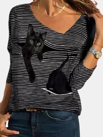 Cat striped V-neck T-shirt